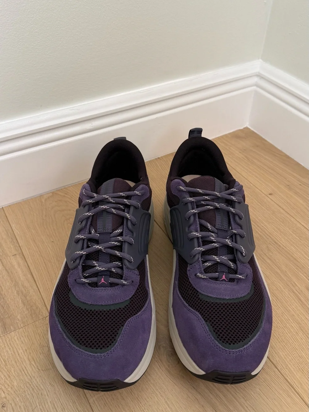Jordan Trunner O/S